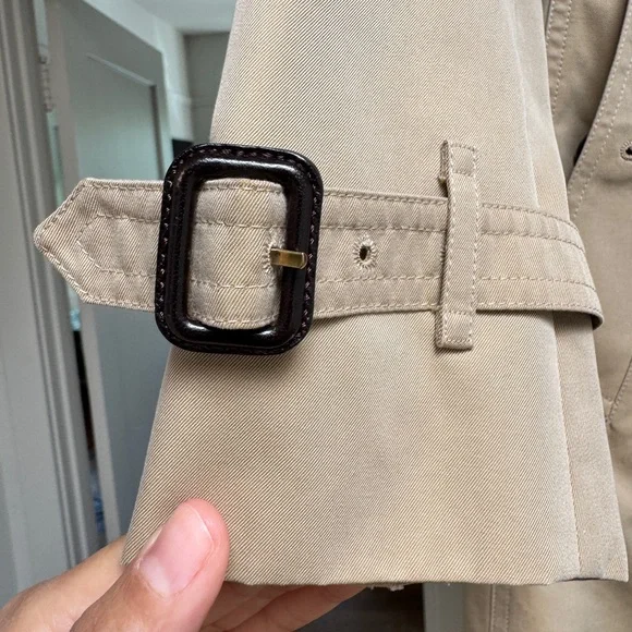 Burberry Women's Chelsea Trench - Picture 4 of 10